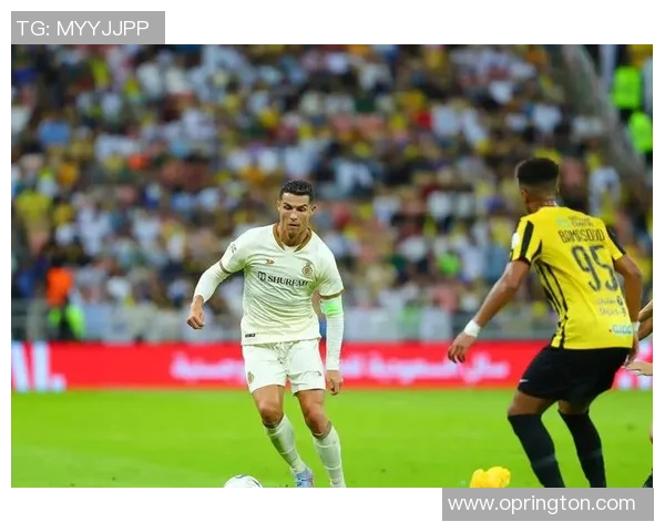 十几岁才开始接触足球却成世界级球星的励志故事